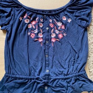 Flowy aeropostle shirt